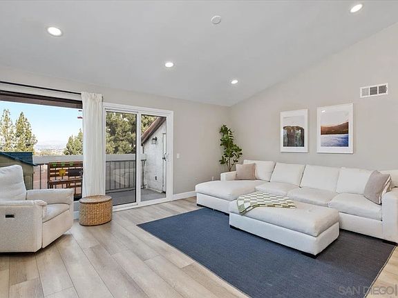 3rd image of 16266 Avenida Venusto Unit E