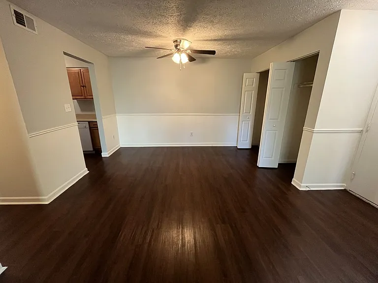 Foxfire West Apartments — Photo 41