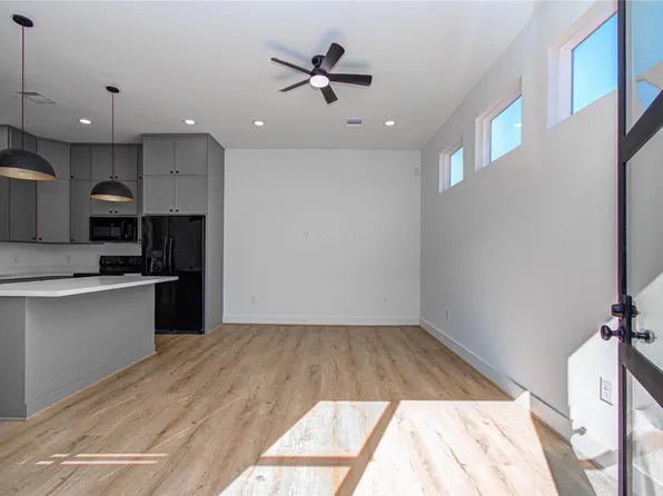 1506 McKee St #B, Houston, TX 77009