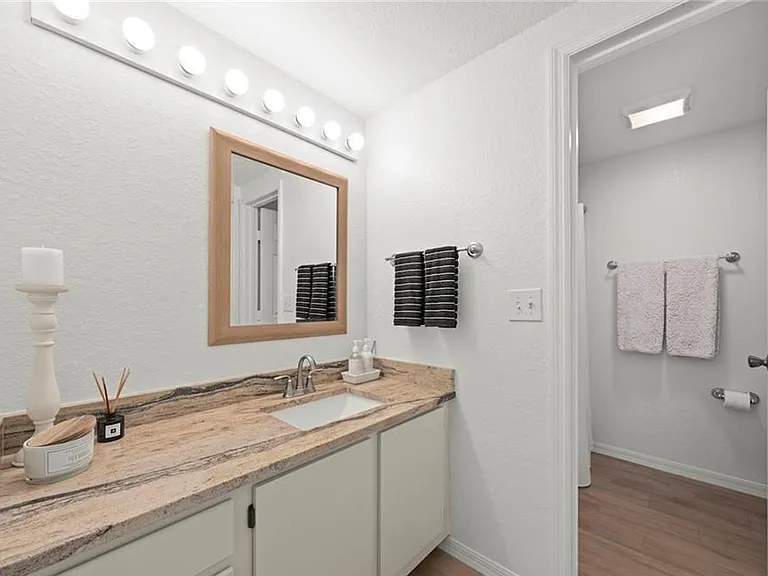 23500 Walden Center Dr #206 — Photo 24