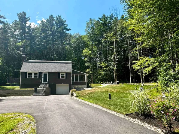 12 Deerwood Drive, Amherst, NH 03031