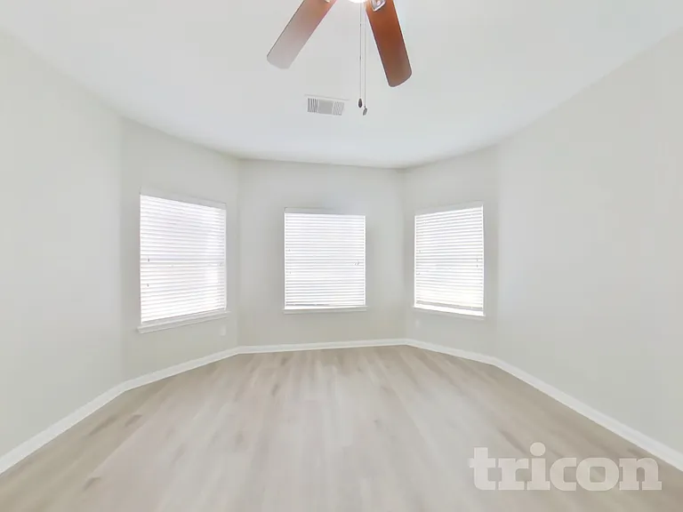 5002 Pacific Ridge Ln — Photo 8