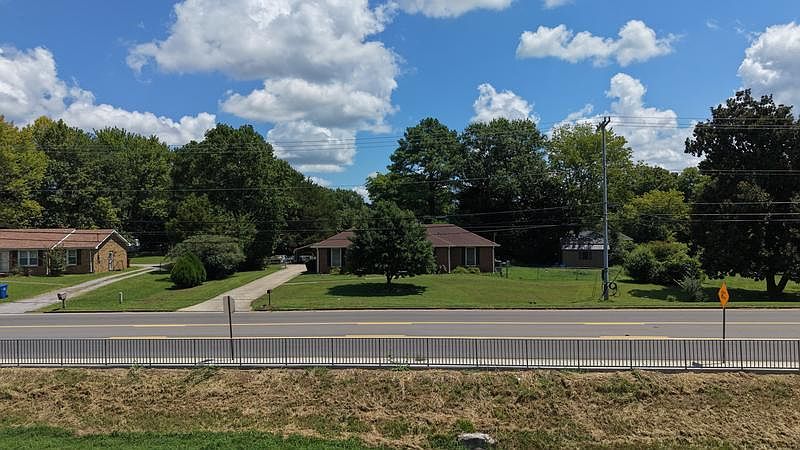 1st image of 713 Peachers Mill Rd