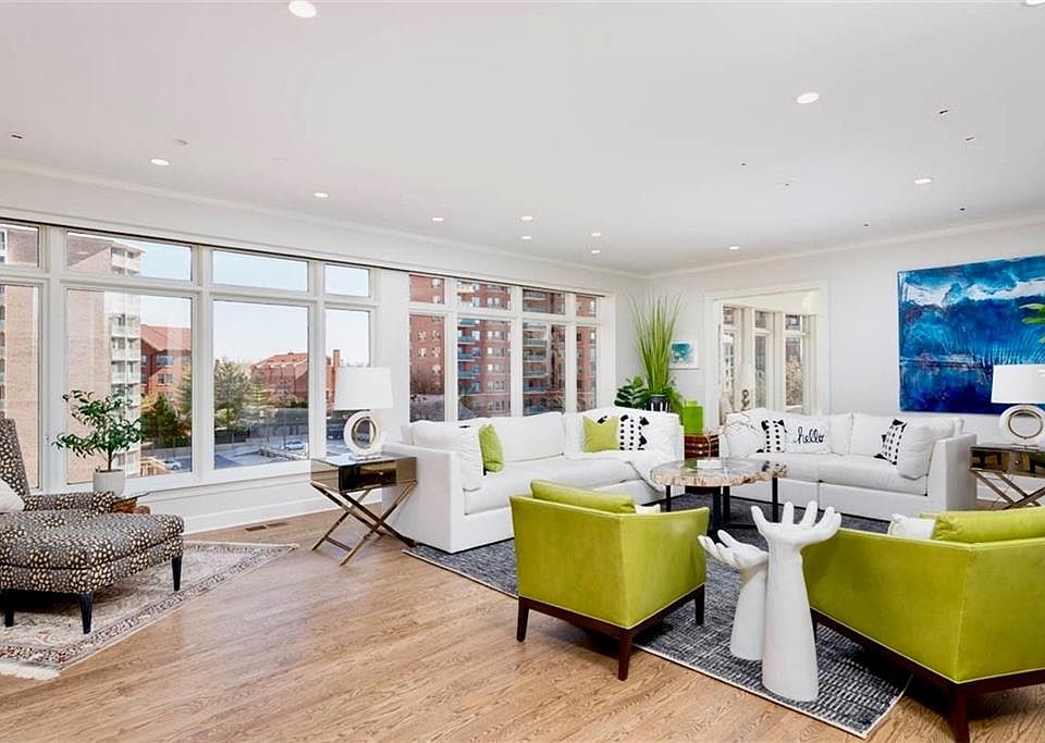 1st image of 400 W 49th Ter APT 2056