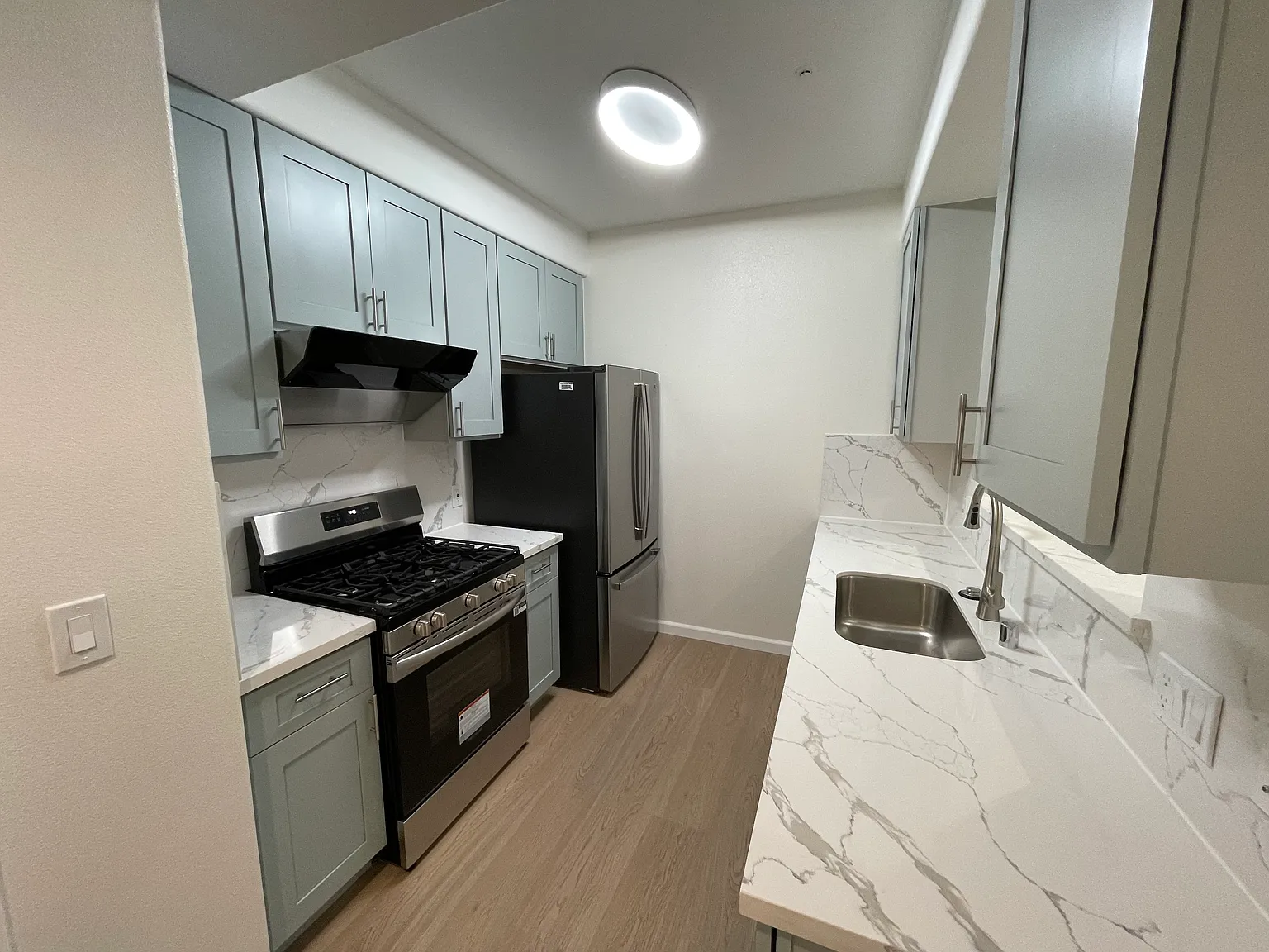 1 bed, 650 sqft, $2,500 — Photo 3