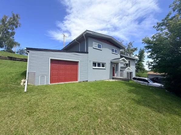 771 S Dundas St, Pincher Creek, AB T0K 1W0