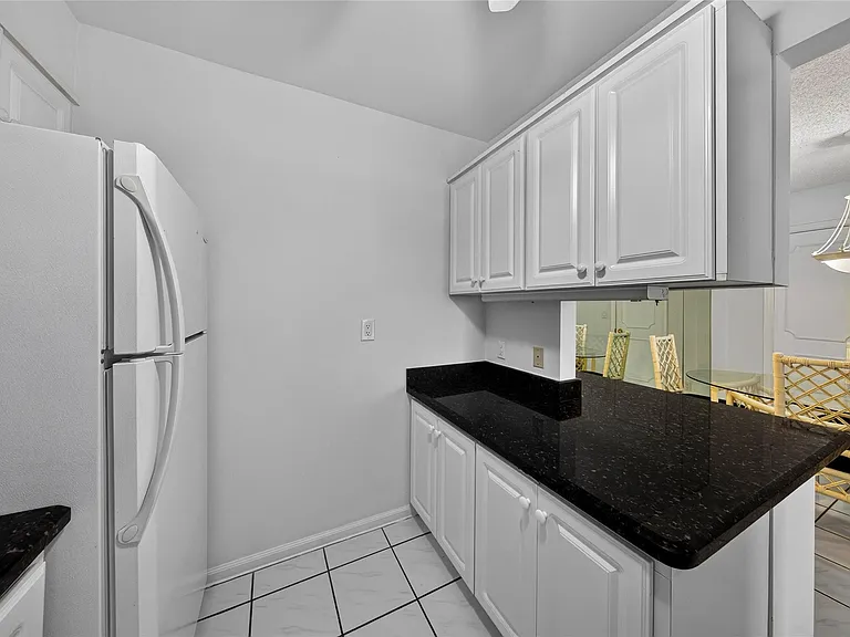6253 Bay Club Dr #1 — Photo 11