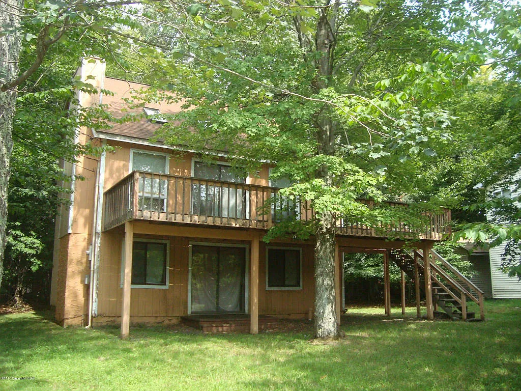 3543 Peak Dr photo 1