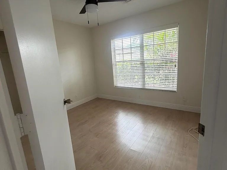 1401 Hideaway Bnd — Photo 8