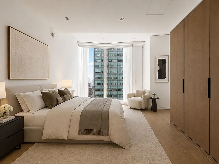 100 E 53rd St #46B — Photo 4
