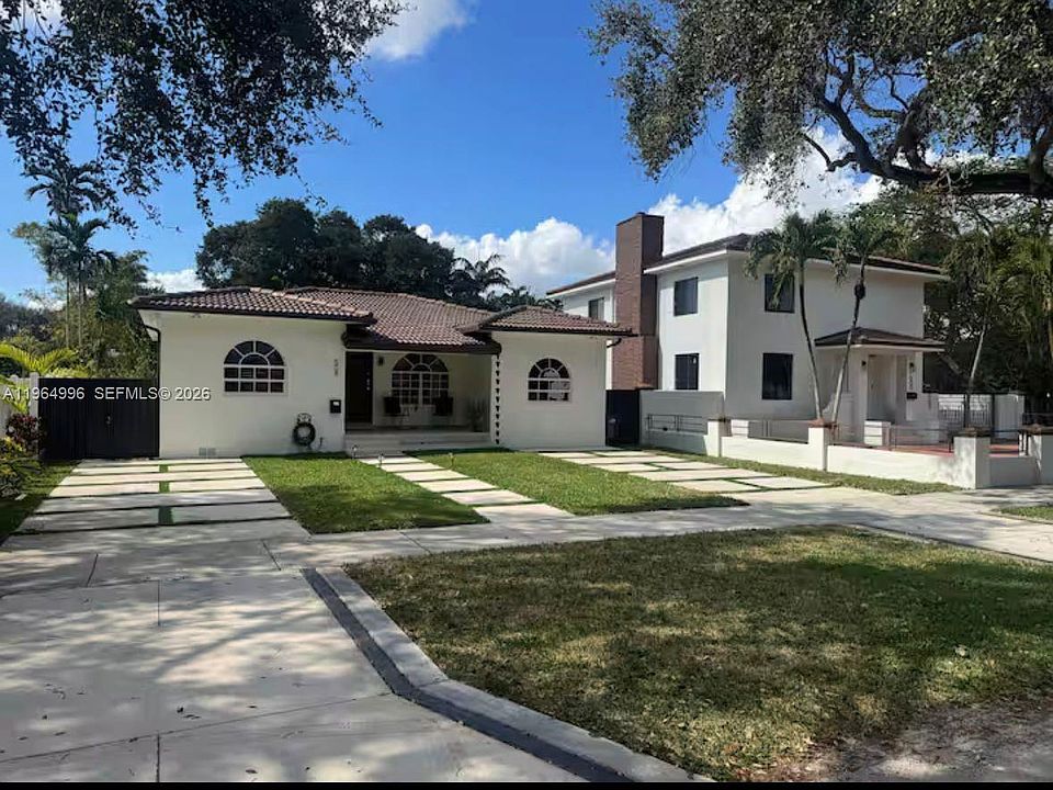 1st image of 508 De Leon Dr
