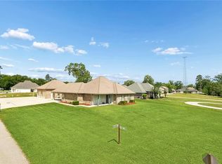 15261 S Tiger Loop, Ponchatoula, LA 70454