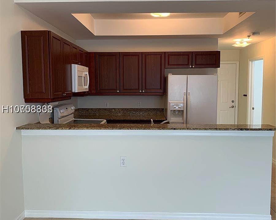 1st image of 1200 NE 105th St APT 34