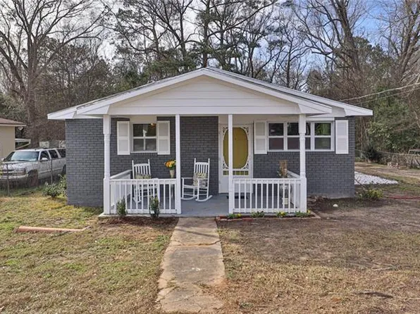 204 17th Ave S, Phenix City, AL 36869