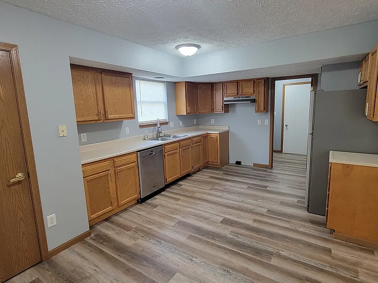 2123 Bridgewater Cir #A — Photo 2