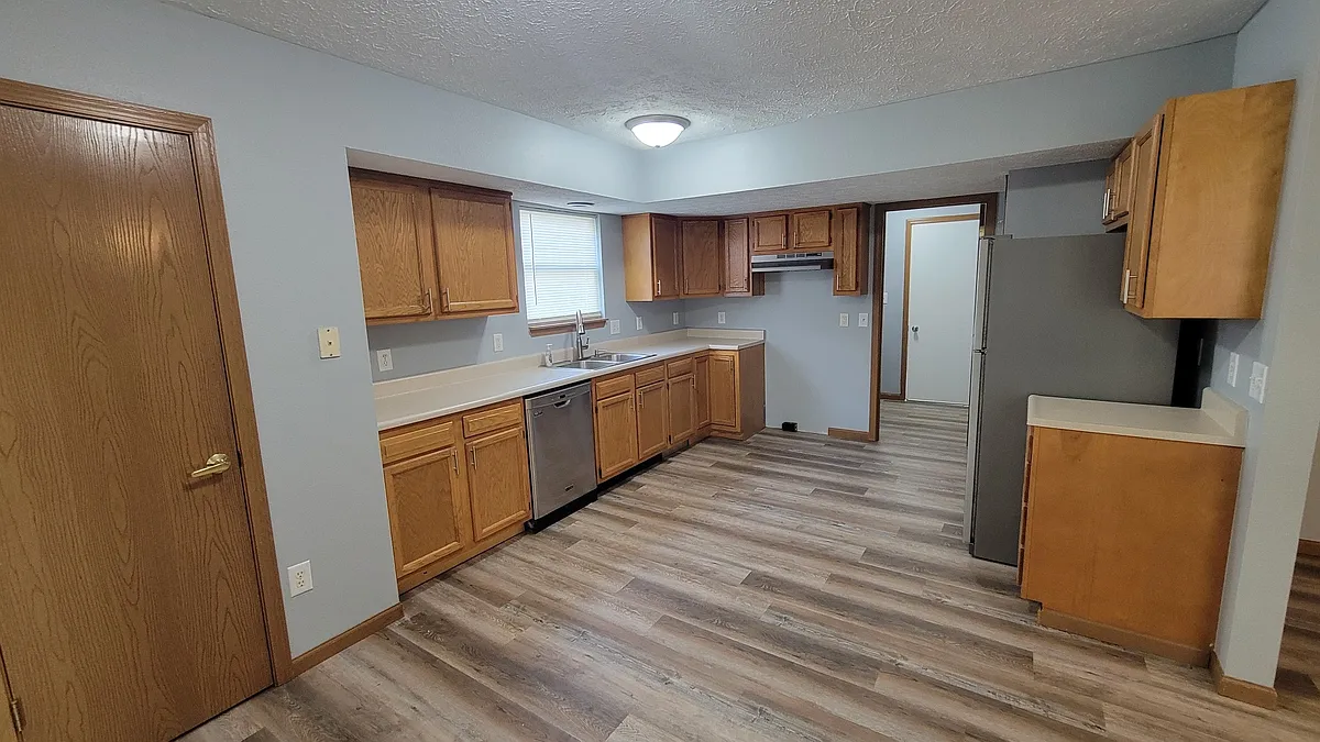 Building Photo - 2123 Bridgewater Cir #A