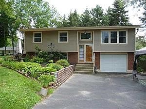 1st image of 6549 Fairlane Dr
