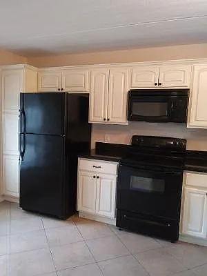 104 E Parade Dr #19