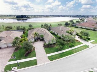 12157 Wicklow Ln, Naples, FL 34120