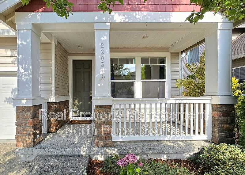 1st image of 2203 84th Ave NE