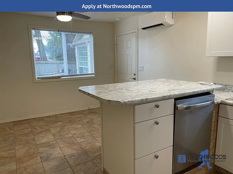 744A Beall Ln — Photo 7
