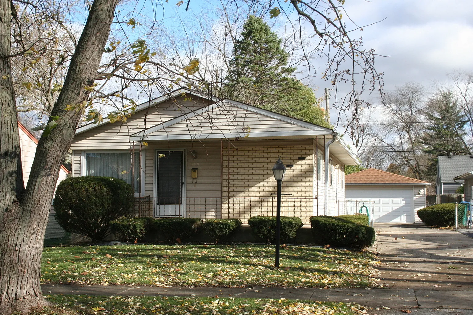 3119 Peoria St photo 1