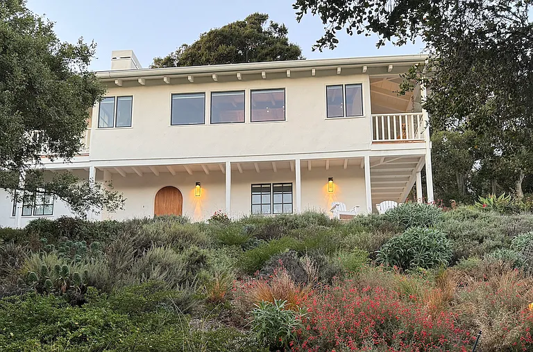 Atherton Dr — Photo 30
