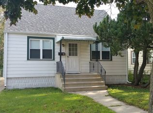 2749 W 89th St, Evergreen Park, IL