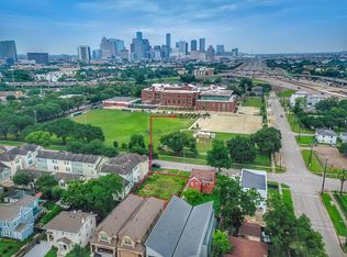 1912 Wheeler St, Houston, TX 77004