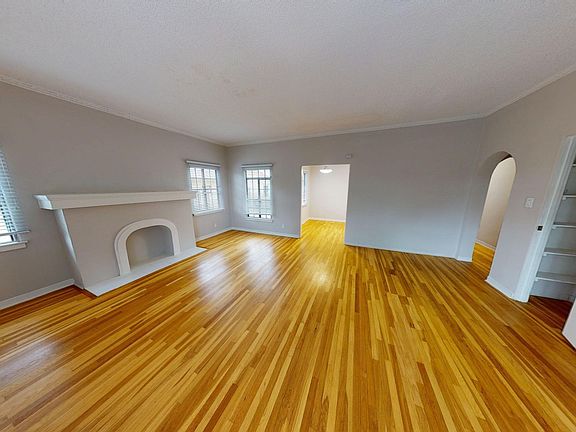 3rd image of 851 S Mansfield Ave #201