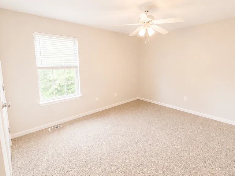 4005 Snowy Owl Dr — Photo 22
