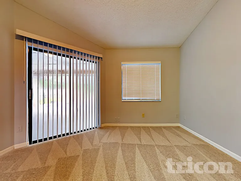 1805 Hitching Post Pl — Photo 7