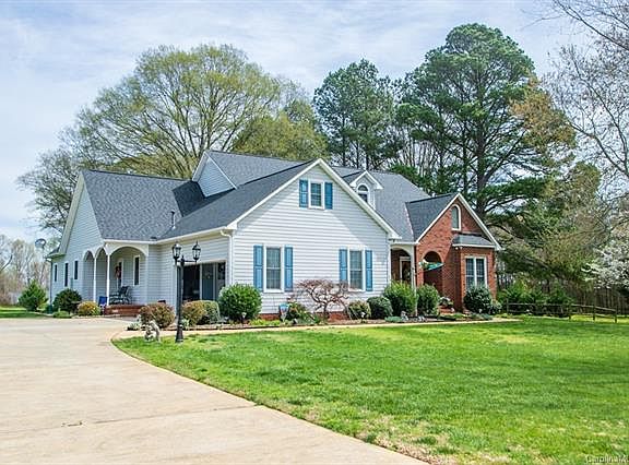 2nd image of 344 Carly Ln