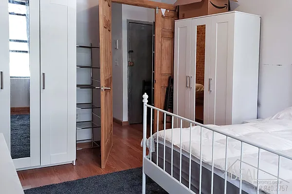 Rented by Ideal Properties Group | media 19