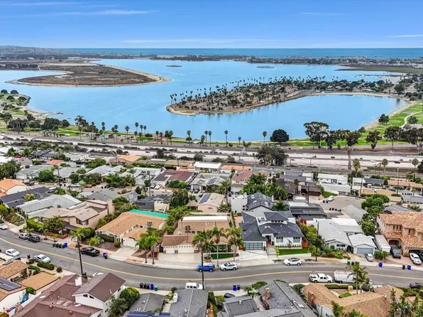 3226 Lloyd St, San Diego, CA 92117