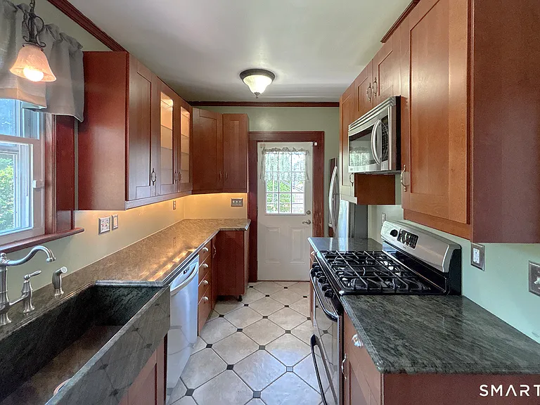 751 Wilcoxson Ave — Photo 8