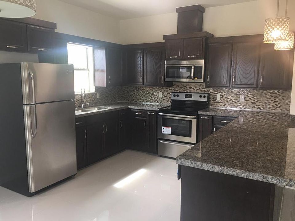 1st image of 1701 W Smith Dr APT 1