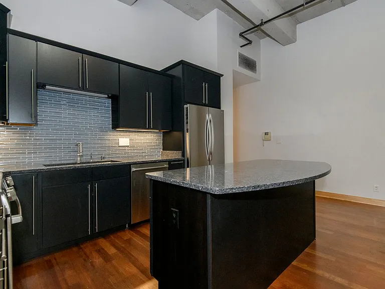 239 E Chicago St #307 — Photo 10