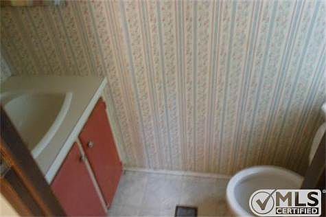 4th image of 31276 Creek Dr