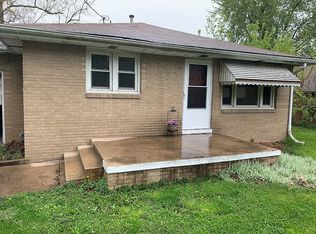 105 Linden Ln, East Peoria, IL 61611