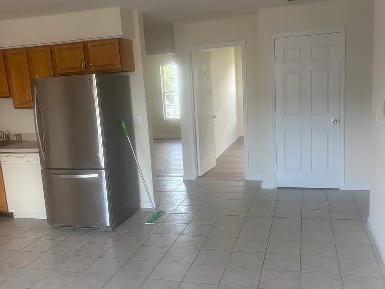 1403 Shore Rd #1 — Photo 8
