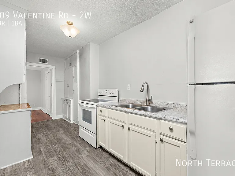 509 Valentine Rd #2W — Photo 2