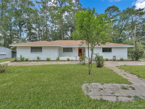 79 White Oak Drive Drive, Woodbranch, TX 77357