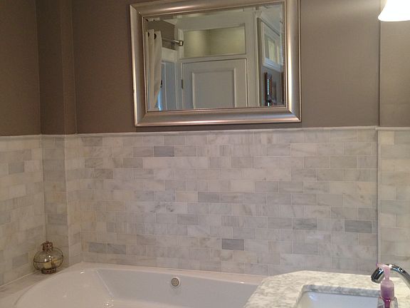 Downstairs Bath with Jet Tub