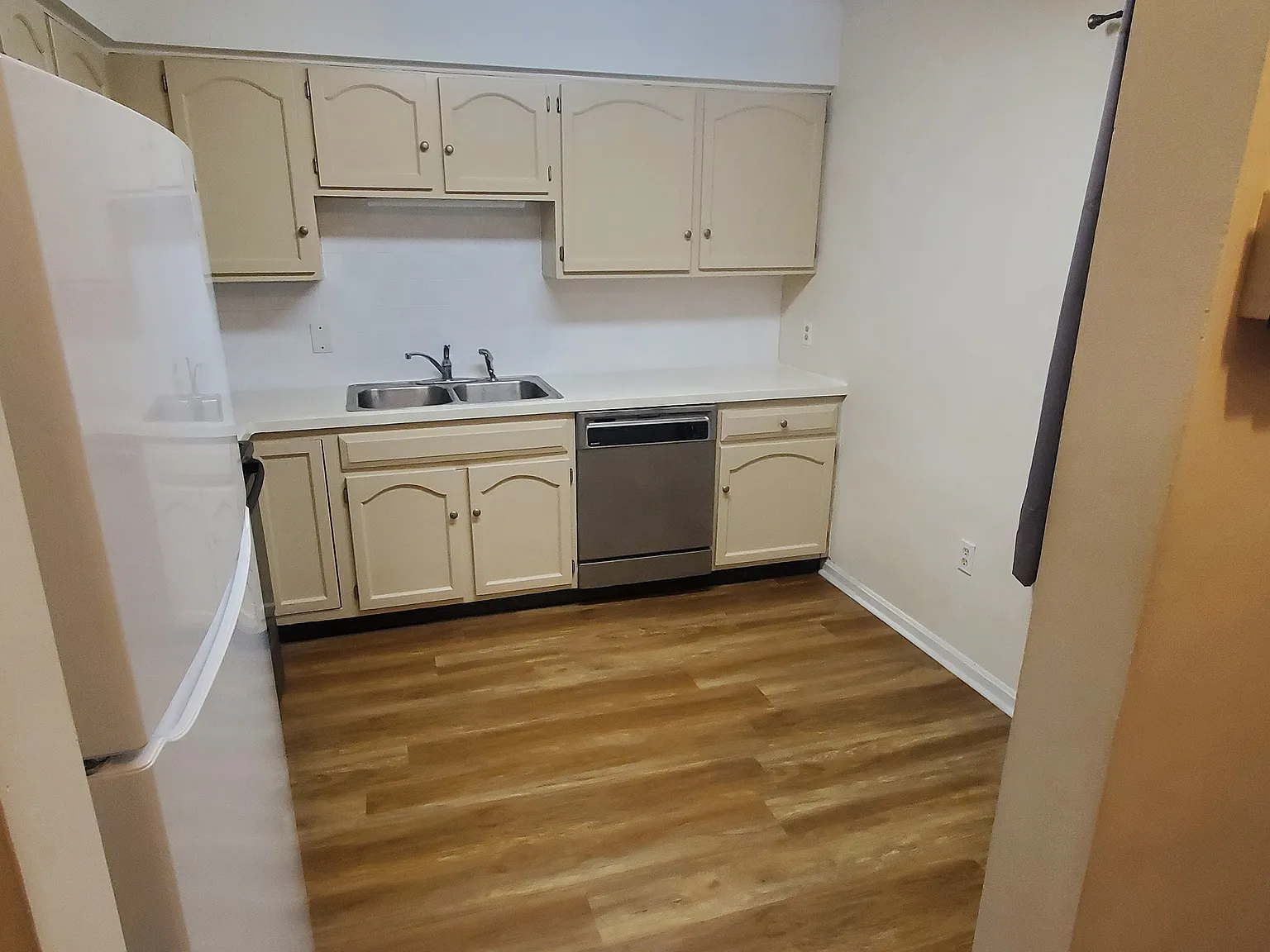 2 bed, 928 sqft, $2,250 — Photo 4