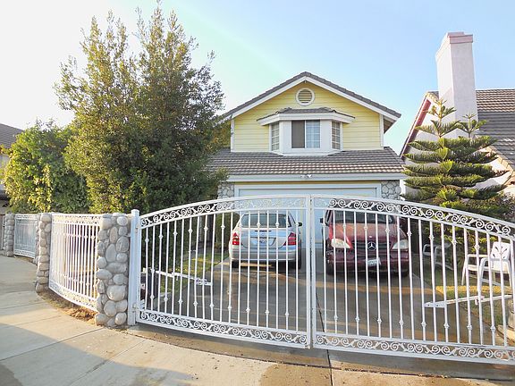 2nd image of 7505 Melrose Ave