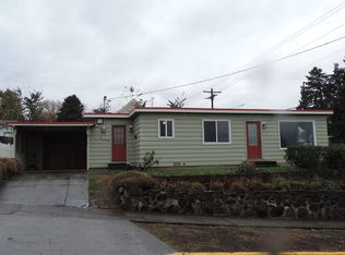 718 W 14th St, The Dalles, OR