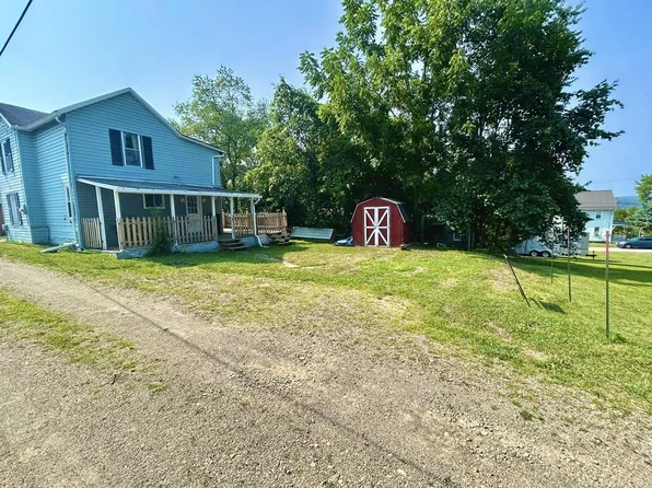 5 1/2 W 8th St, Oil City, PA 16301