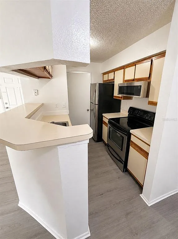 1 bed, 1.0 bath, 662 sqft, $1,300 — Photo 4