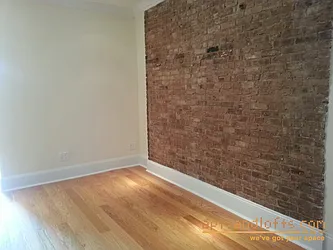 Rented by aptsandlofts.com